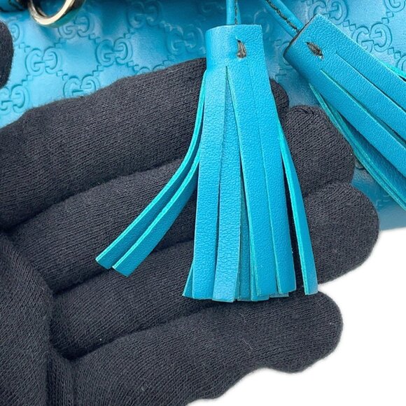 GUCCI Authentic Leather Shoulder Bag - Picture 7 of 16